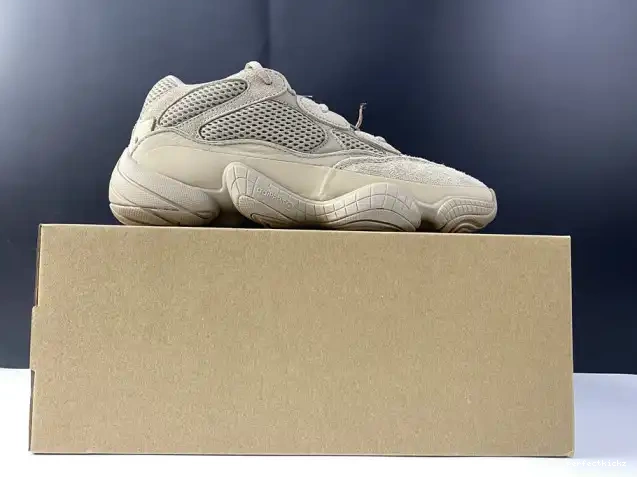 GX3605 Taupe 500 Light Yeezy Adidas 0519